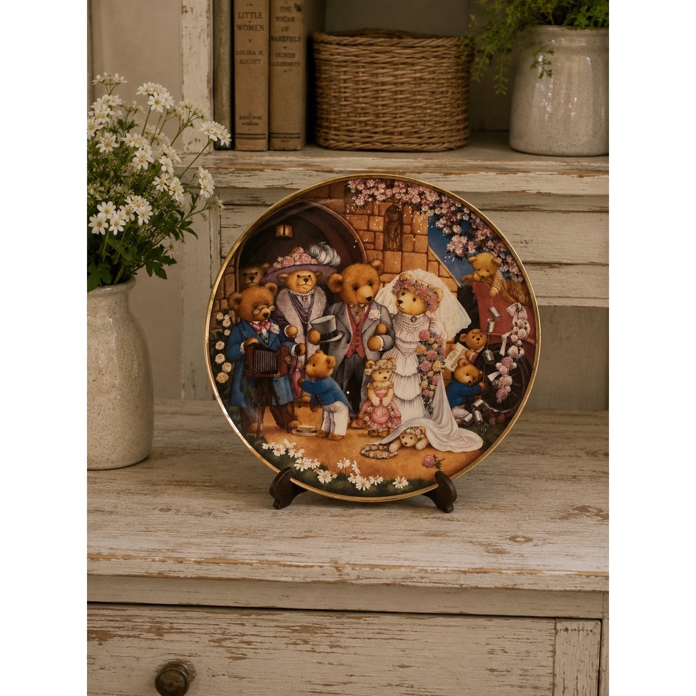 Franklin Mint Carol Lawson Teddy Bear Wedding Limited Edition Porcelain Plate 8"
